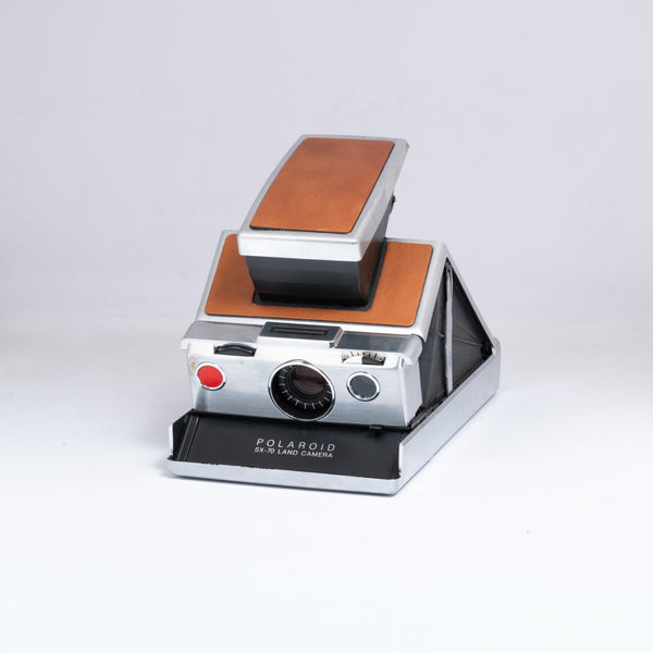 Polaroid SX-70 — front