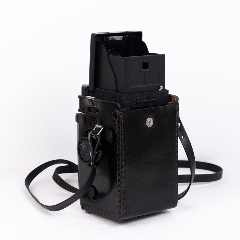 Yashica MAT 124G — view 3