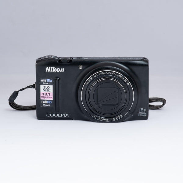 nikon-coolpix-s9400-digital-camera front