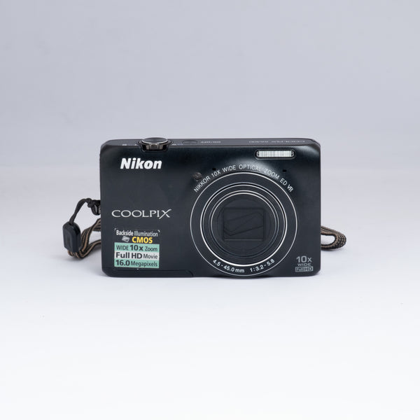 nikon-coolpix-s6300-digital-camera front