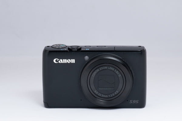 CANON POWERSHOT S95 black digital camera — front view