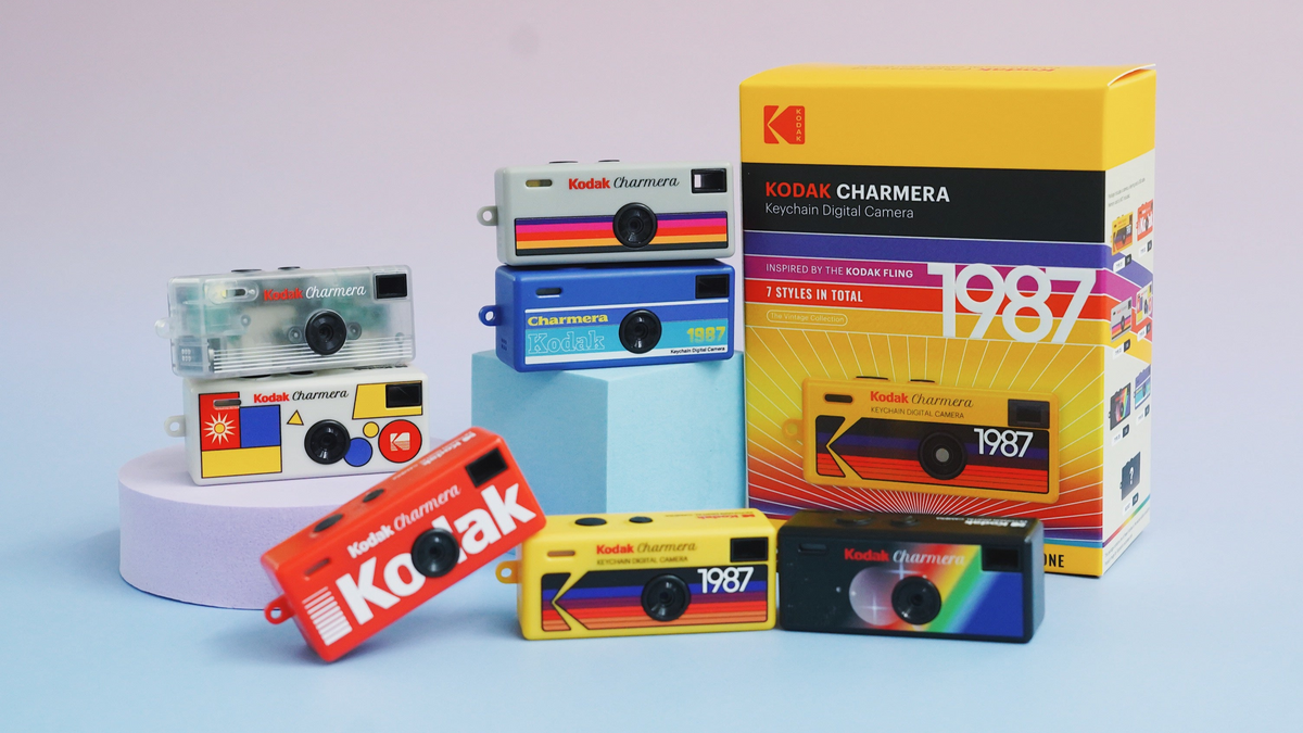Kodak Fling 1987 alongside the modern Charmera