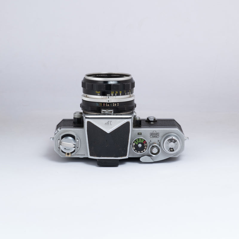 Nikon F Red Dot — top · view 4
