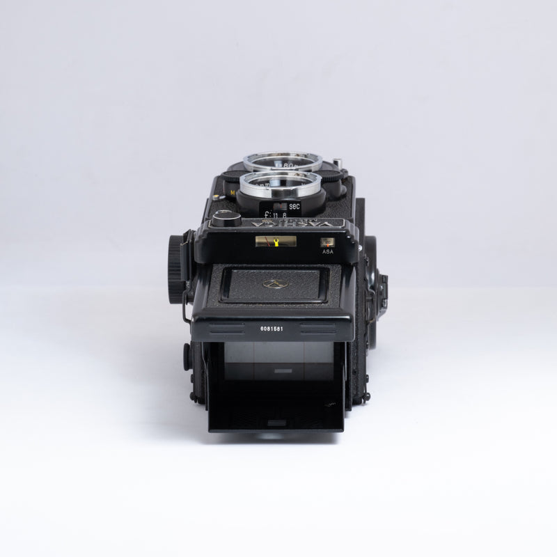 Yashica Mat-124G — top · view 4